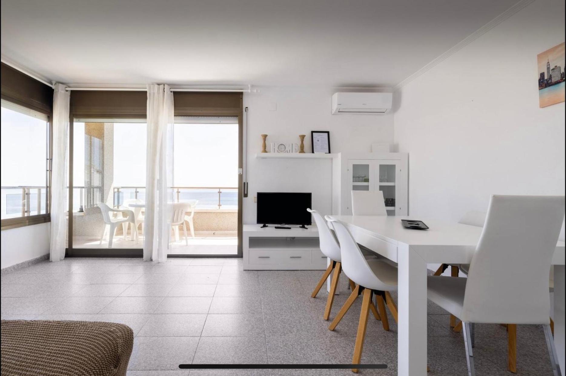 Beach Apartment In Calafell Esterno foto